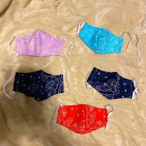 5 Levi’s face mask bundle